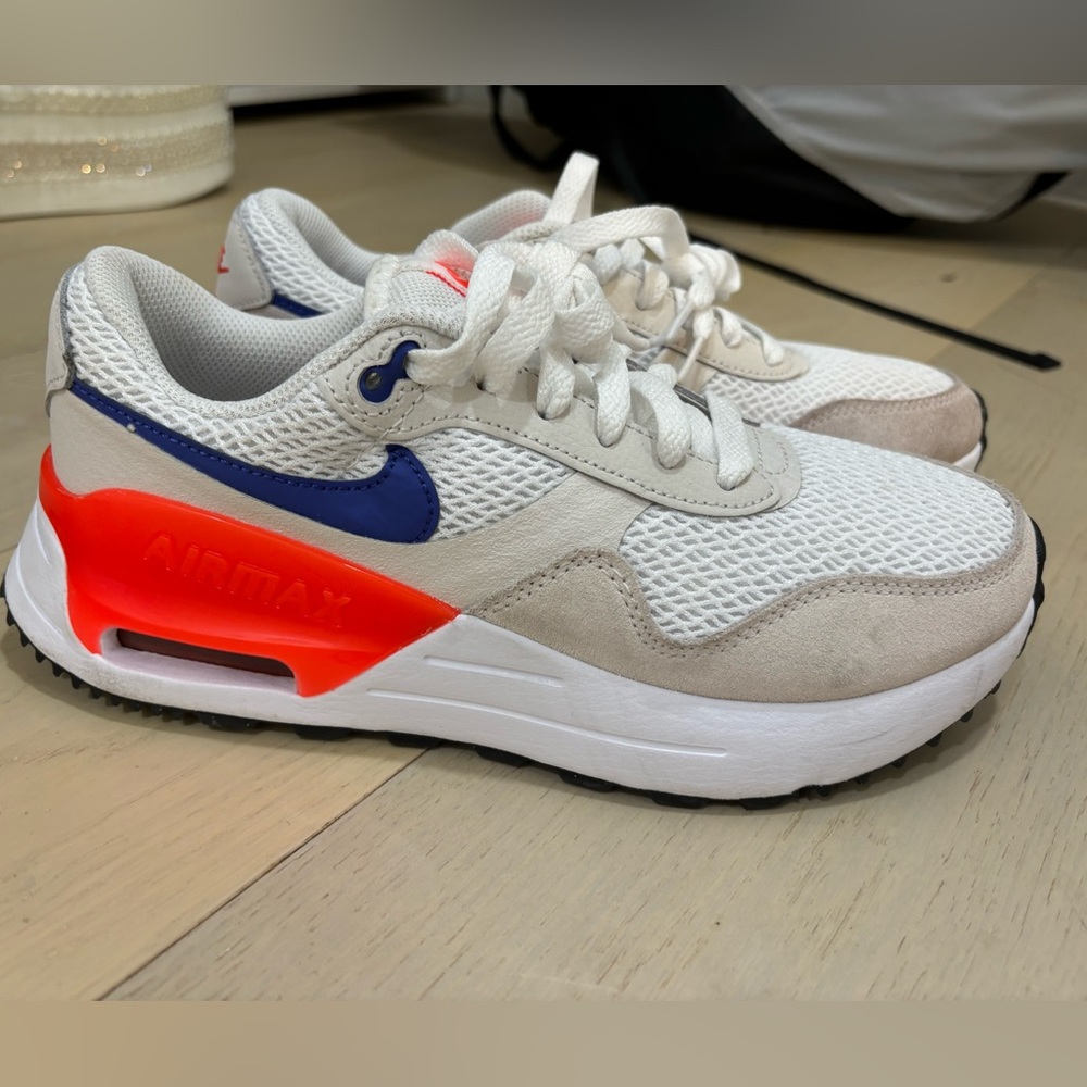 NWOT Nike Air Max Sneakers